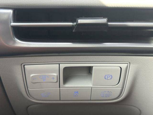 New 2025 Hyundai Tucson Blue image 30