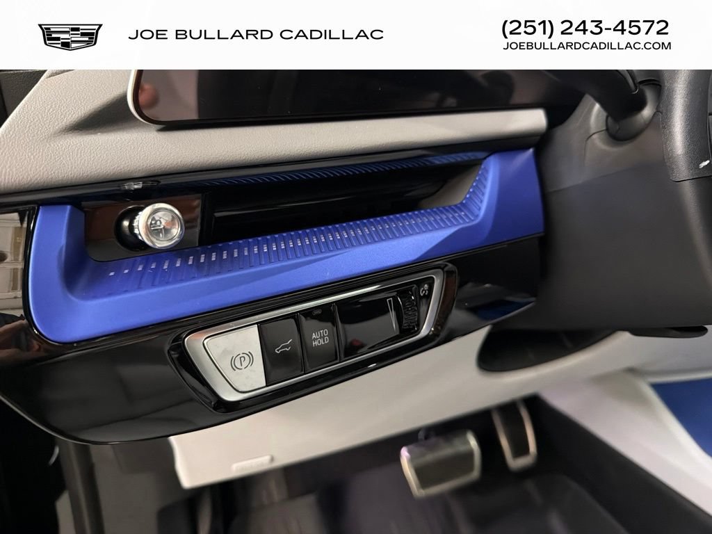 New 2027 Cadillac Optiq Sport w/ LPO, Floor Liner Package AWD/4WD image 16