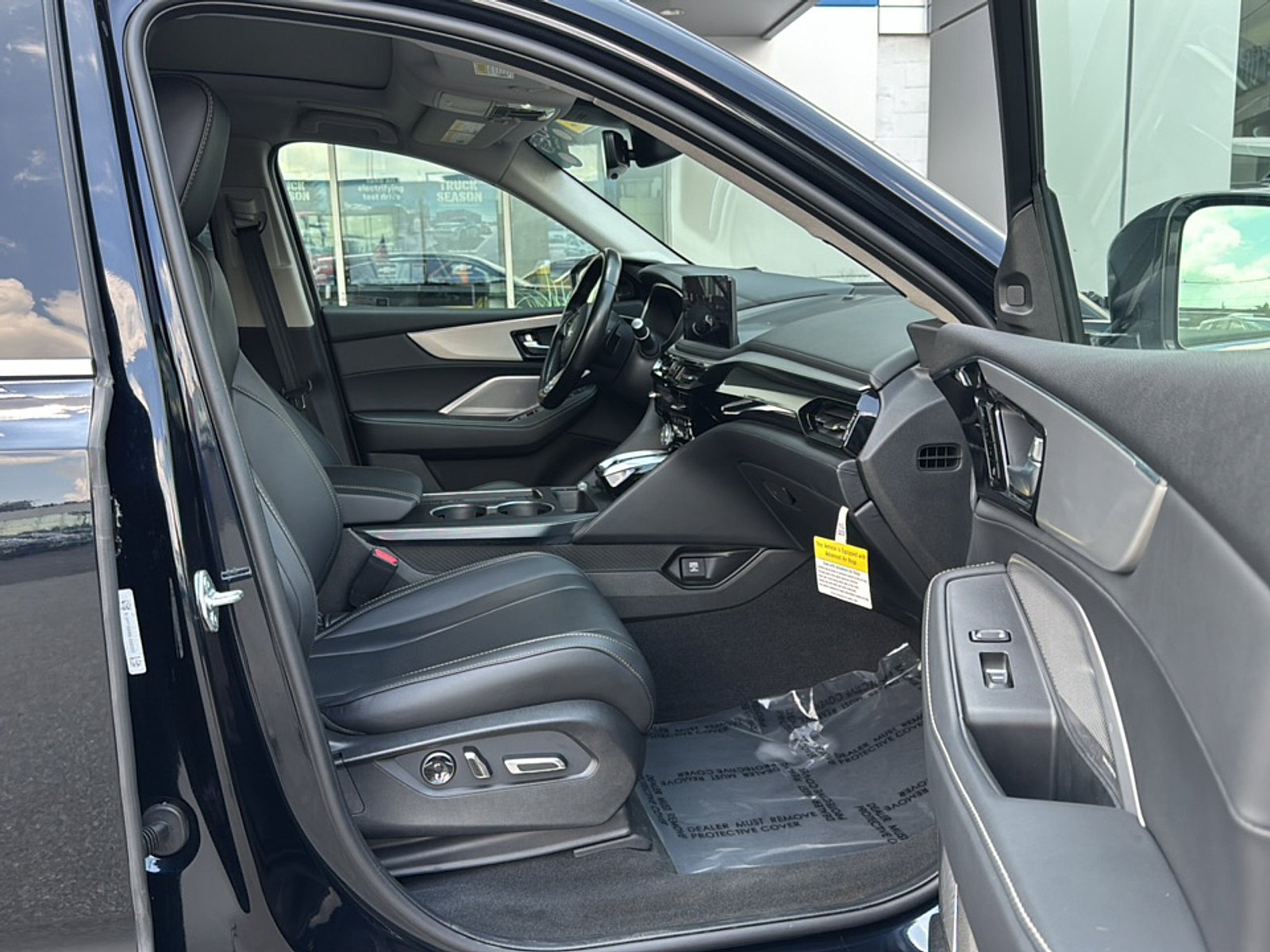 Used 2025 Acura MDX w/ Technology Package AWD/4WD image 14