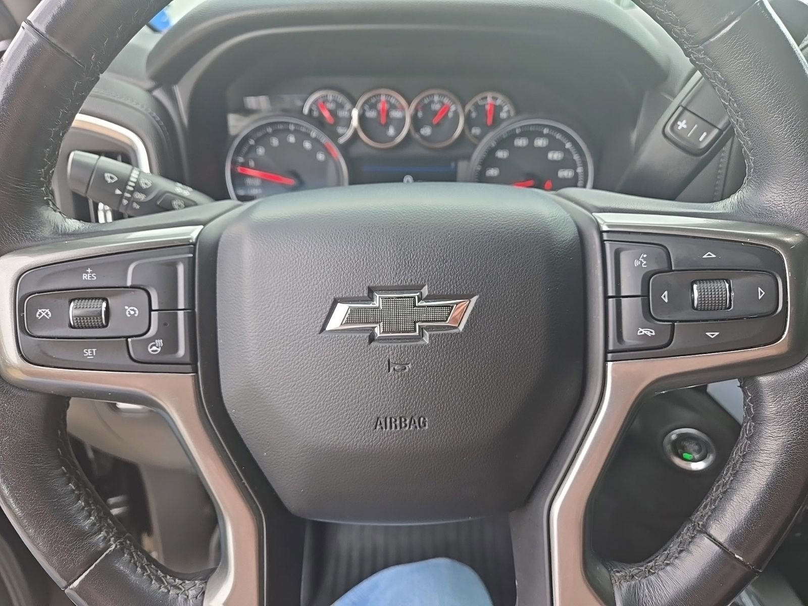 Used 2020 Chevrolet Silverado 1500 RST w/ Texas Edition AWD/4WD image 8