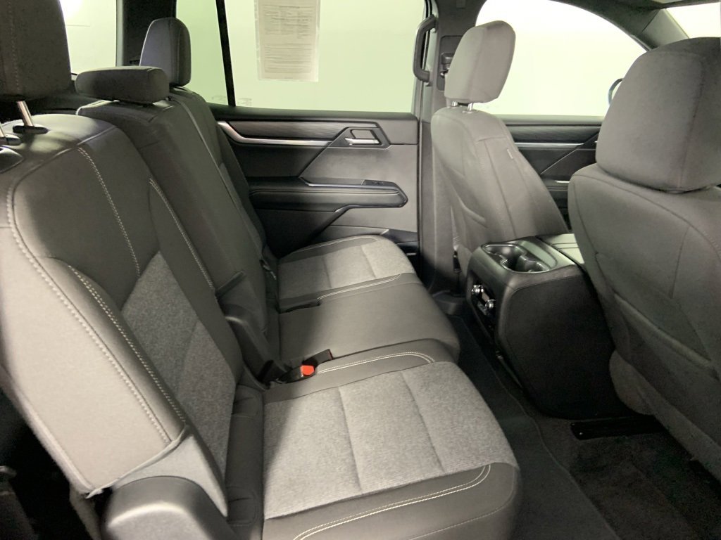 Used 2025 GMC Acadia Elevation image 16