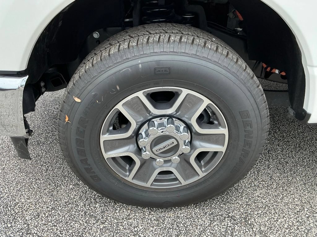 New 2026 Ford F250 Lariat RWD image 24