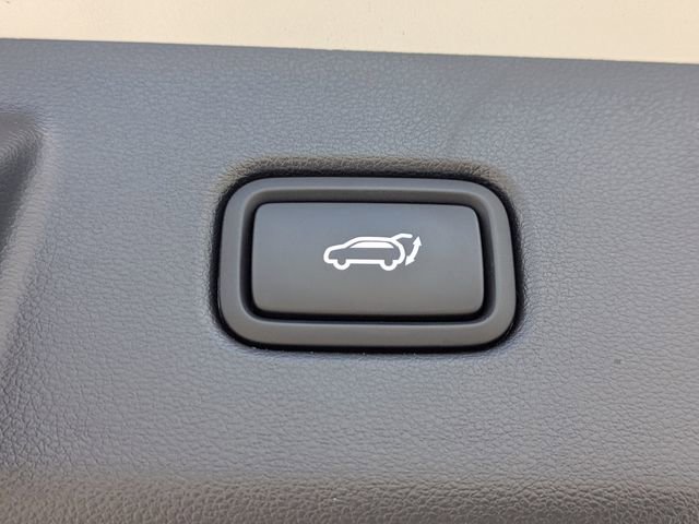 Used 2022 Hyundai Tucson Limited image 12