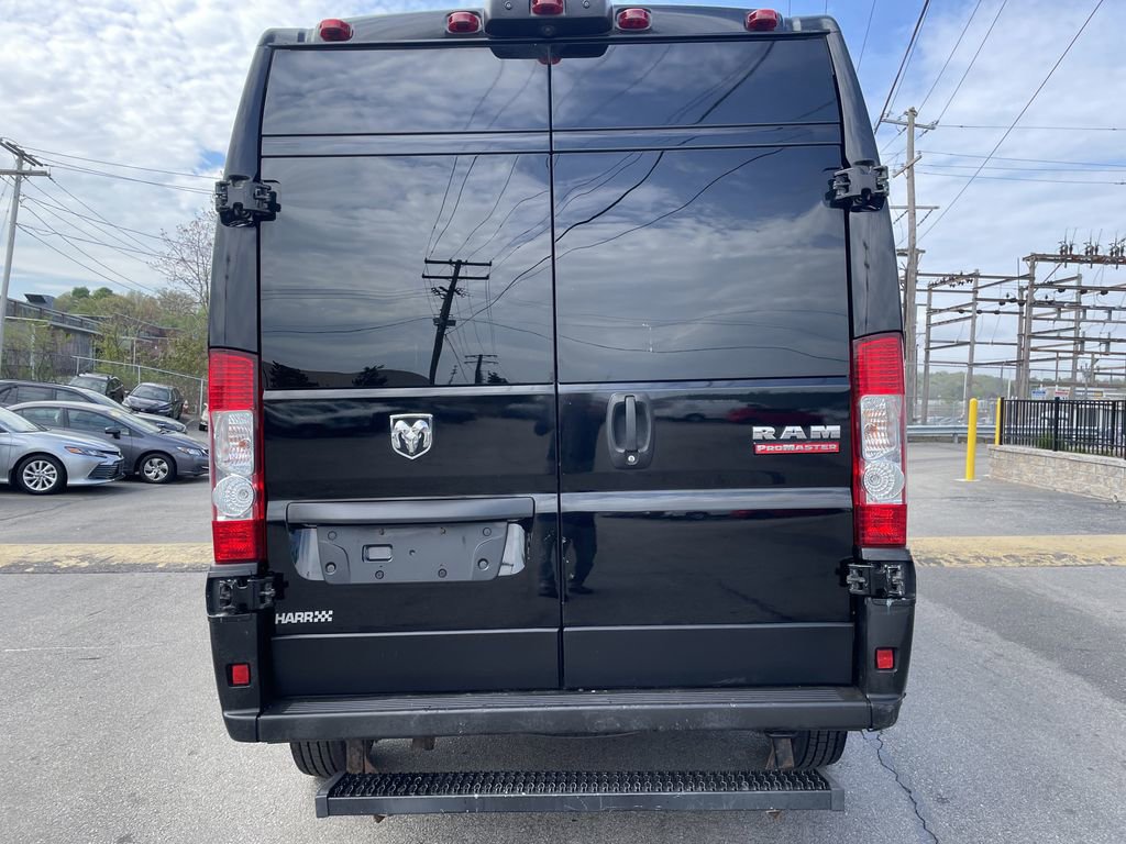 Used 2021 RAM ProMaster 1500 w/ Convenience Group FWD image 4