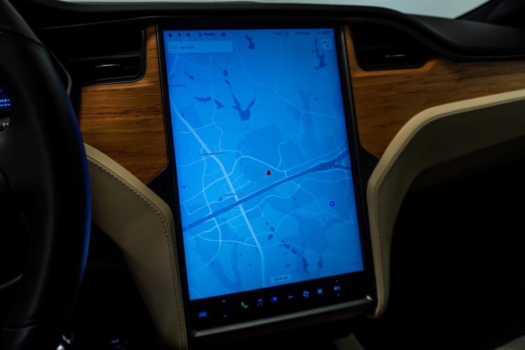 Used 2020 Tesla Model S Long Range image 25