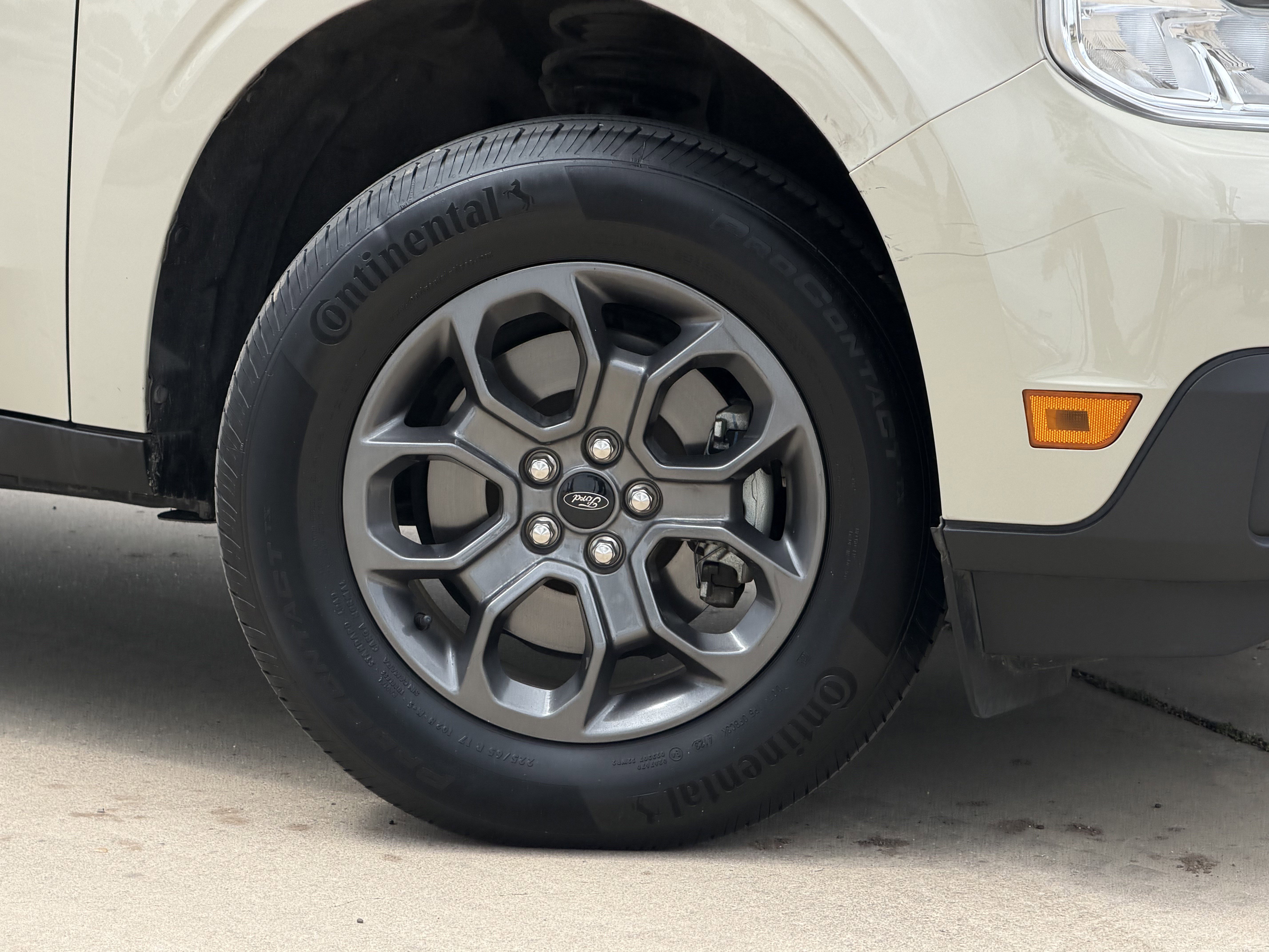 Used 2024 Ford Maverick XLT image 3