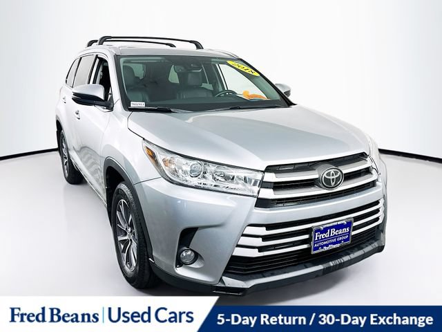 Used 2018 Toyota Highlander XLE AWD/4WD video 1
