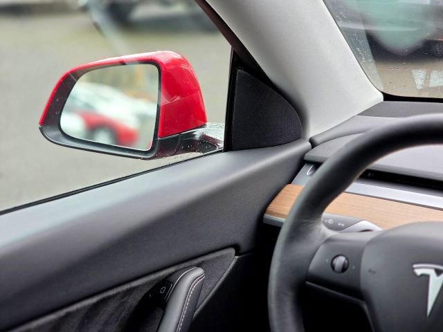 Used 2021 Tesla Model Y Long Range image 15