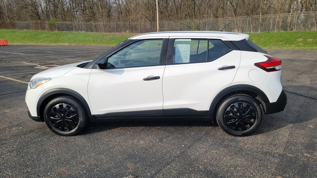 Used 2020 Nissan Kicks S image 7