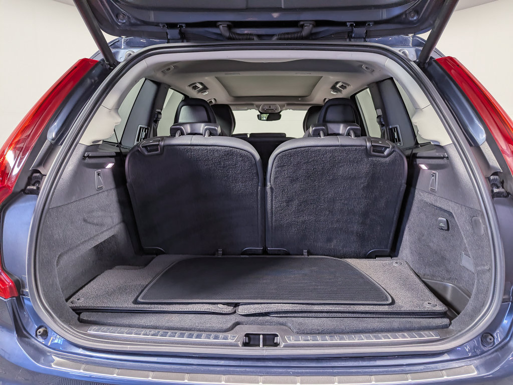 Used 2023 Volvo XC90 B6 Plus w/ Protection Package Premier AWD/4WD image 47