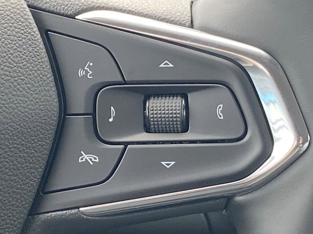 New 2025 Chevrolet Trax ACTIV w/ Driver Confidence Package image 9