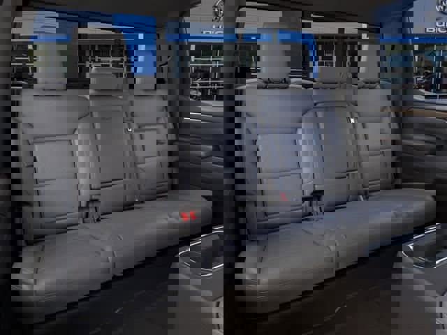 New 2026 GMC Sierra 1500 SLT image 17