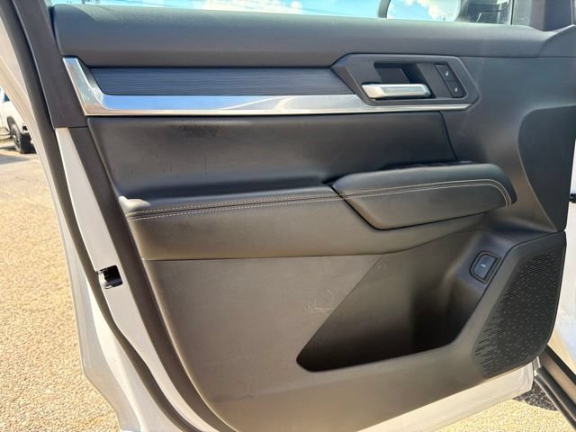 Used 2026 GMC Terrain Elevation w/ Elevation Premium Package AWD/4WD image 8