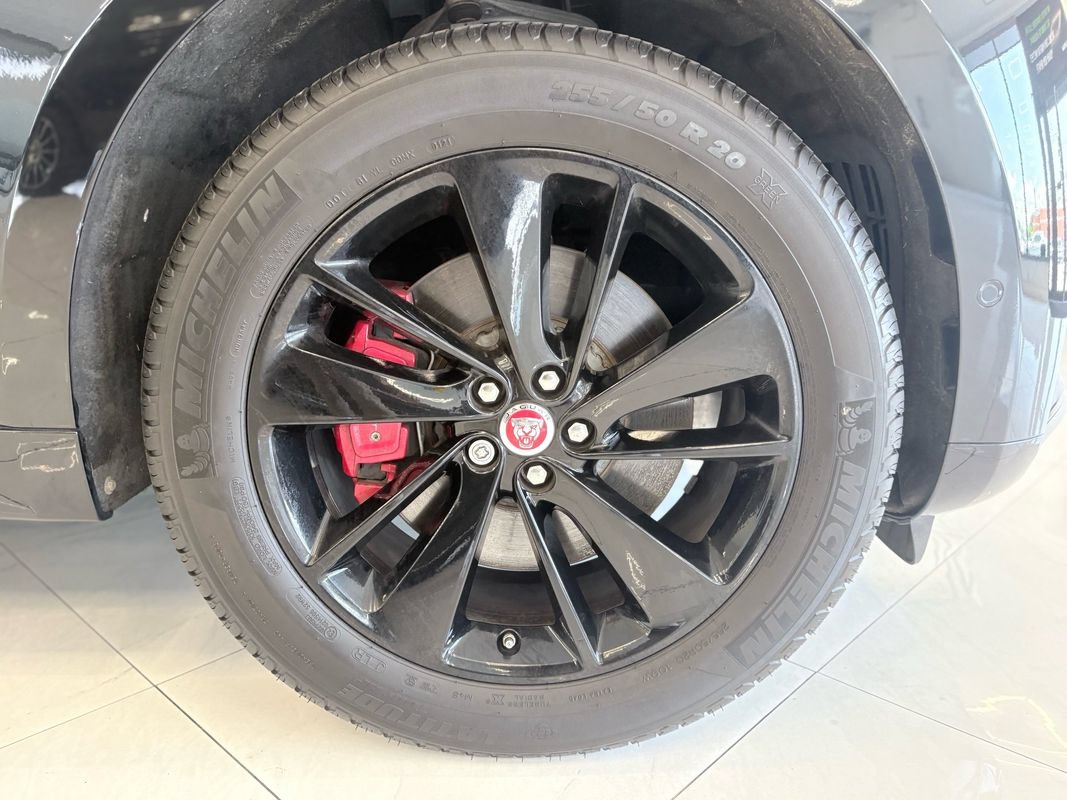 Used 2021 Jaguar F-PACE S AWD/4WD image 40