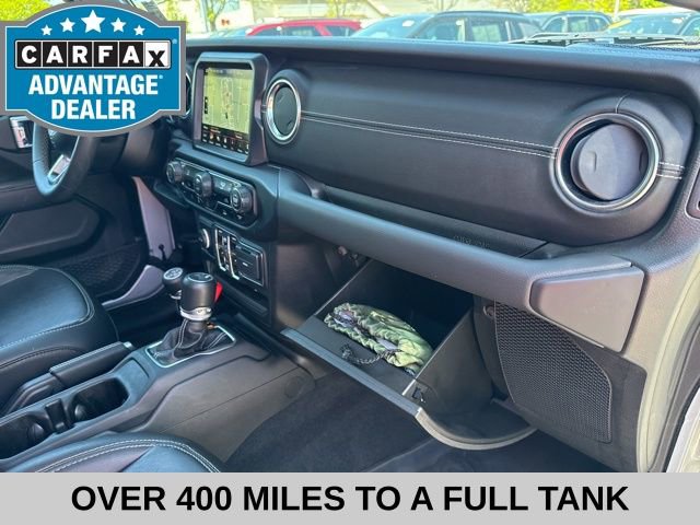 Used 2023 Jeep Wrangler Unlimited Sahara AWD/4WD image 29