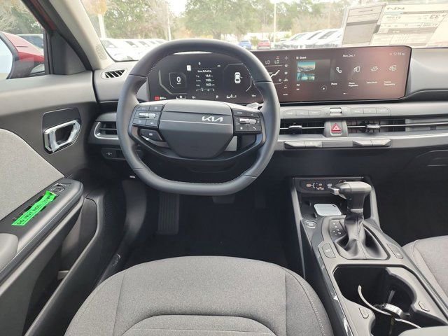 New 2025 Kia K4 EX FWD image 10