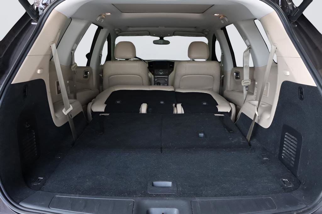 Used 2020 Nissan Pathfinder Platinum FWD image 13
