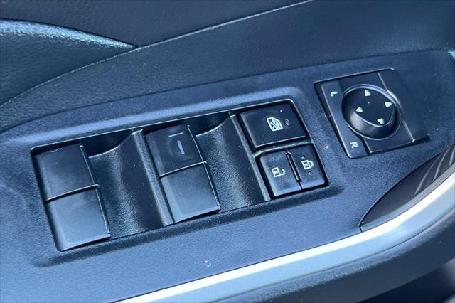 Certified 2022 Toyota RAV4 LE AWD/4WD image 13