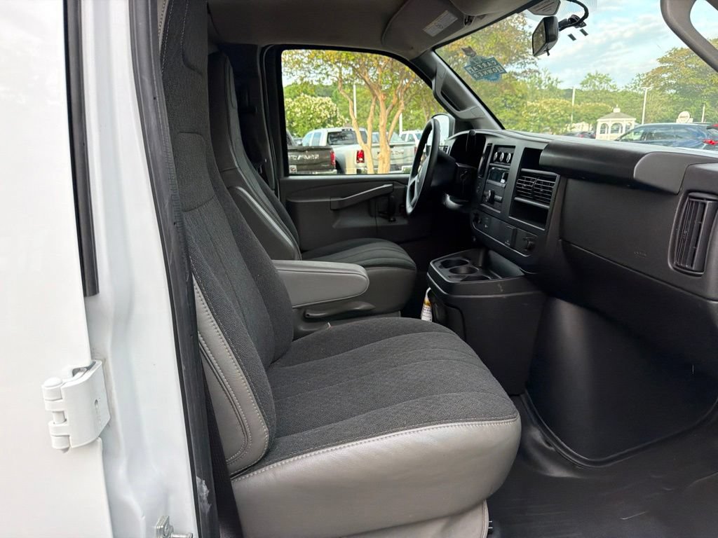 Used 2024 GMC Savana 2500 w/ Driver Convenience Package RWD image 13