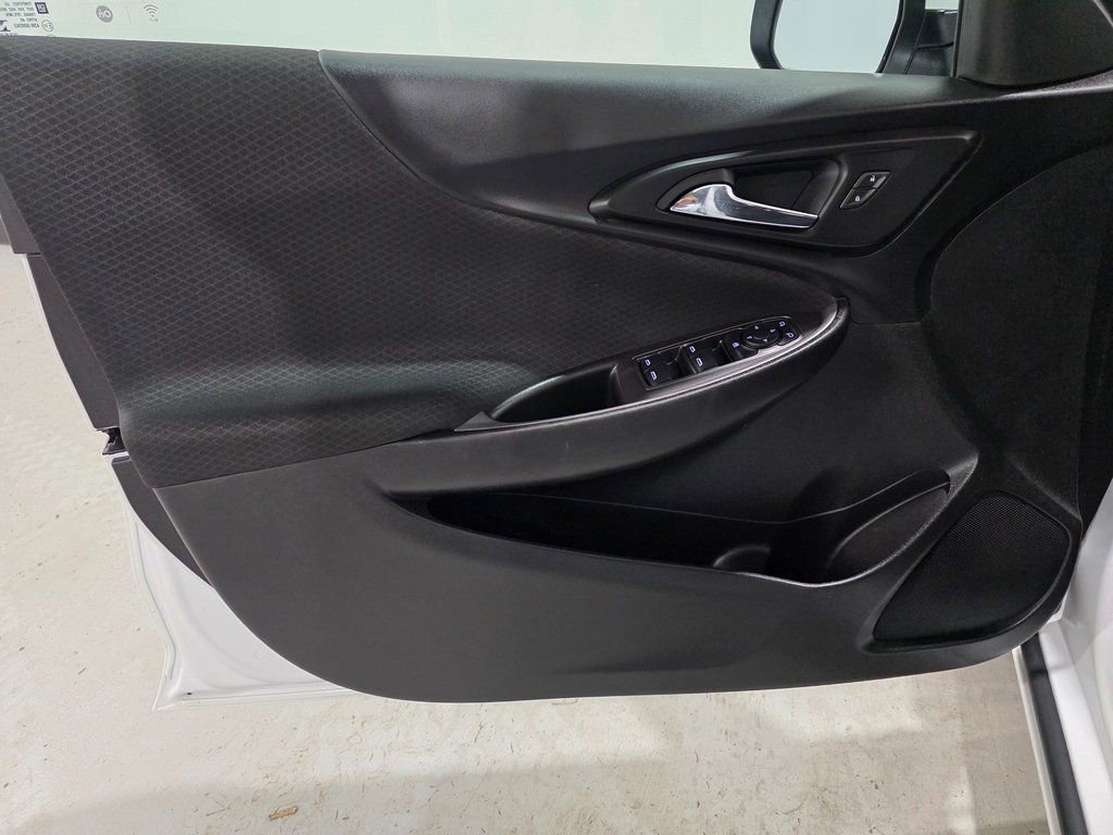 Used 2022 Chevrolet Malibu LS w/ Driver Confidence Package II FWD image 17