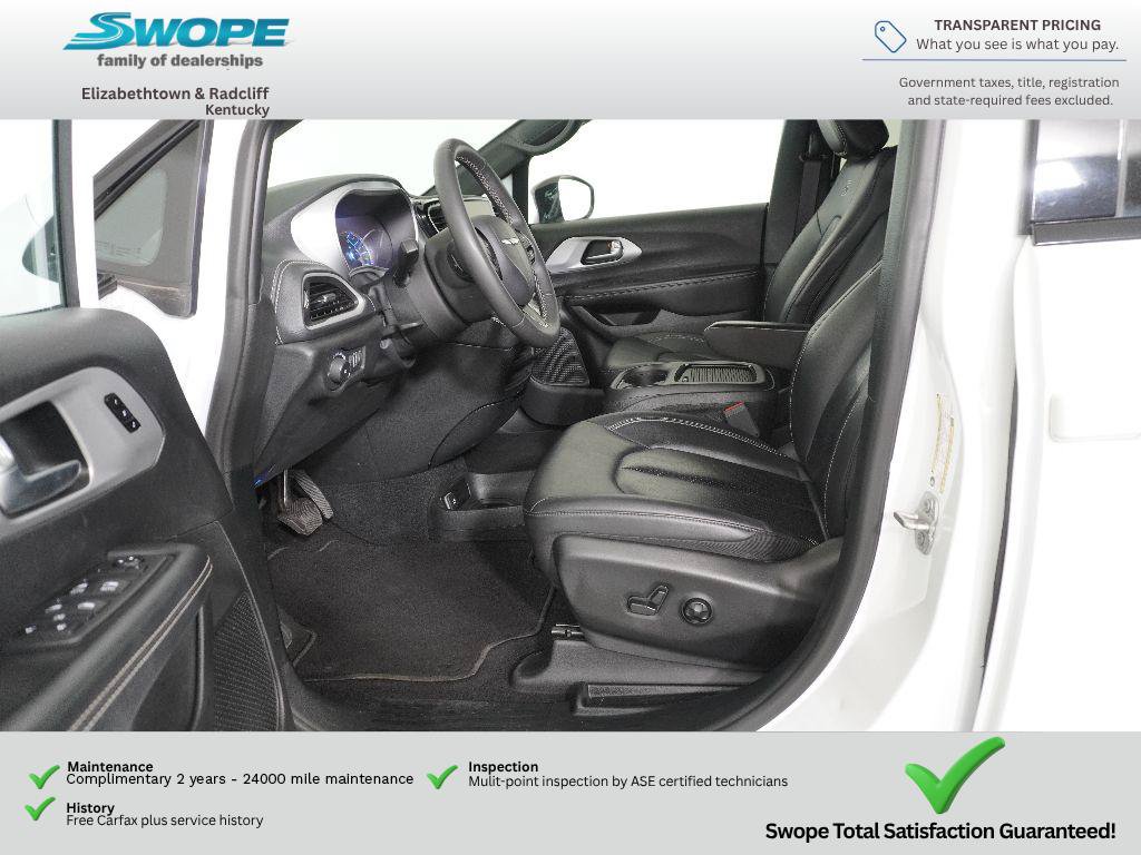 Used 2024 Chrysler Pacifica Limited FWD image 14