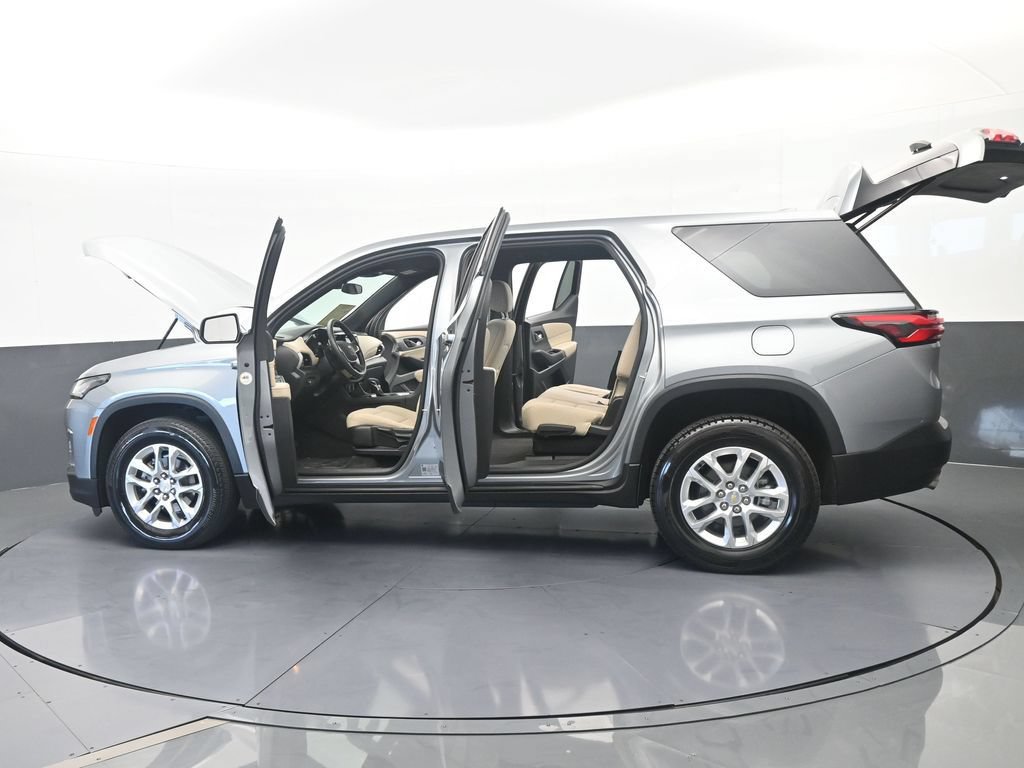 Used 2023 Chevrolet Traverse LS FWD image 69