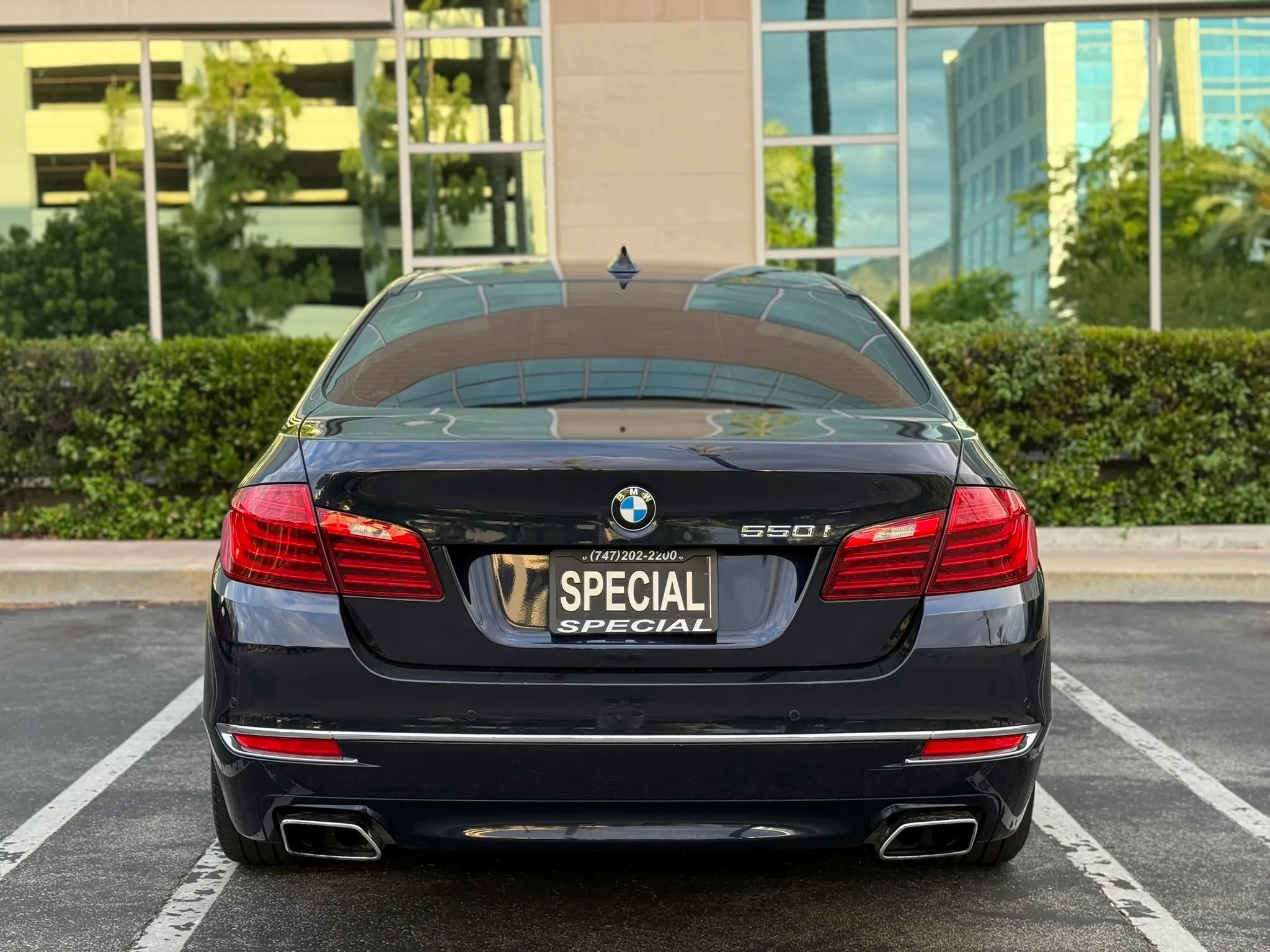 Used 2014 BMW 550i Sedan RWD image 4