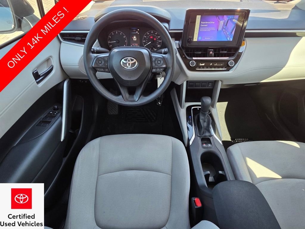 Used 2025 Toyota Corolla Cross L image 6