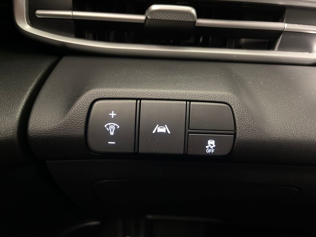 Used 2023 Hyundai Elantra SEL FWD image 28