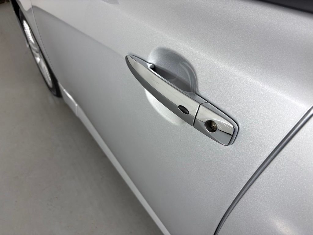 Used 2025 Nissan Leaf S FWD image 12