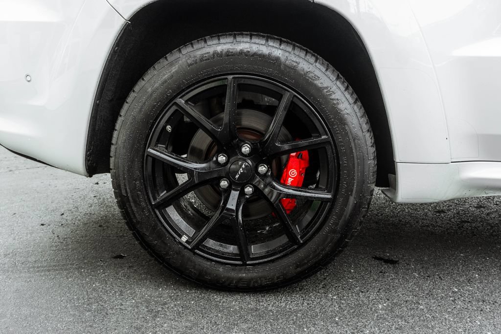 Used 2020 Jeep Grand Cherokee SRT w/ Trailer Tow Group IV AWD/4WD image 34