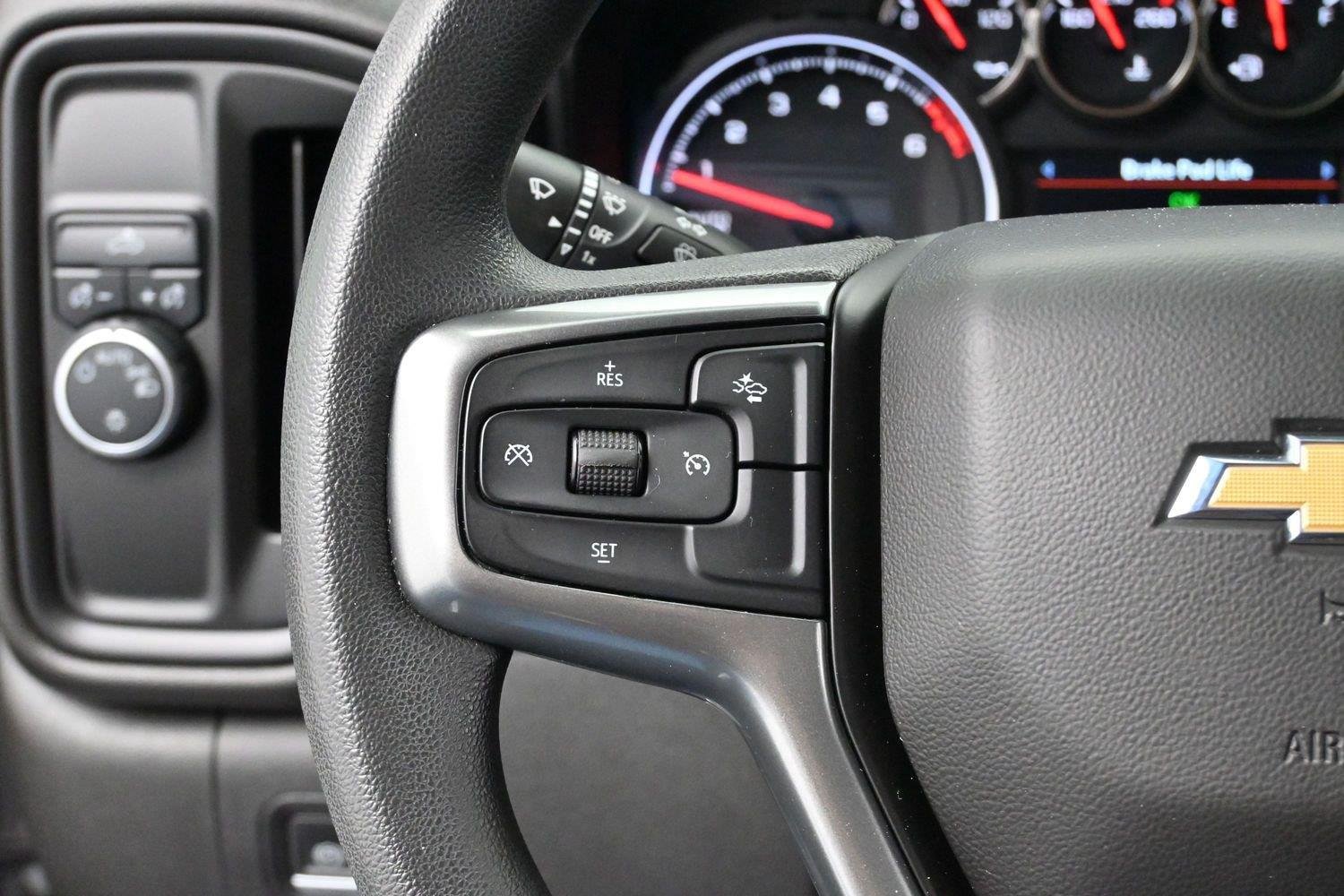 Used 2022 Chevrolet Silverado 1500 Custom w/ Safety Confidence Package RWD image 17