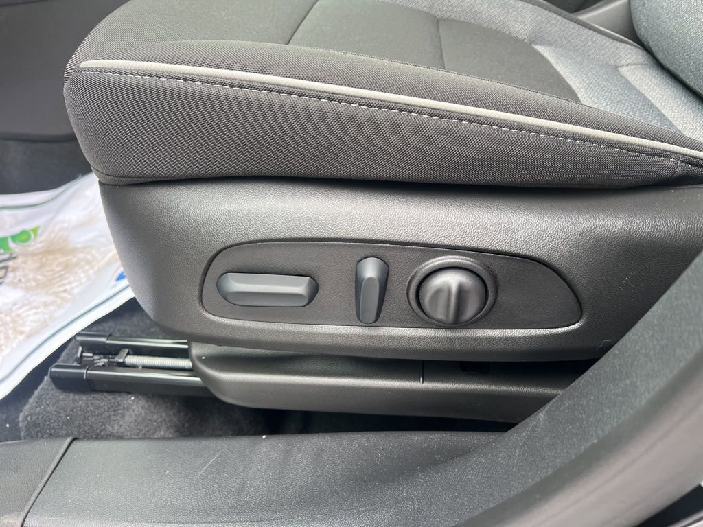 New 2026 Chevrolet TrailBlazer LT w/ Convenience Package FWD image 14