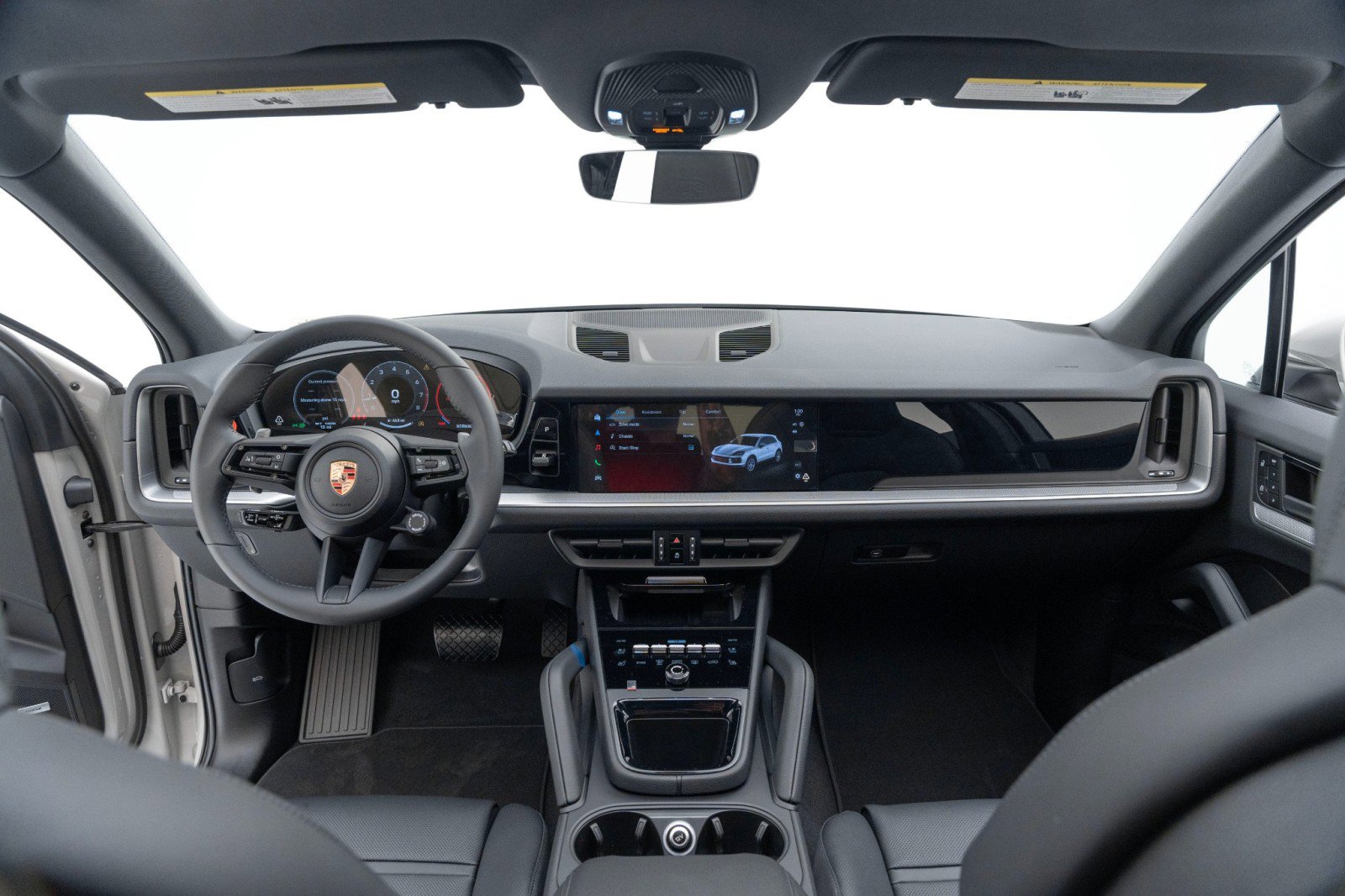 New 2025 Porsche Cayenne image 18