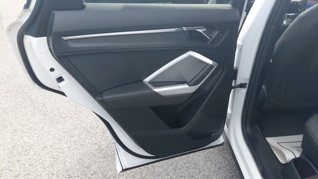 Used 2025 Audi Q3 2.0T Premium AWD/4WD image 23