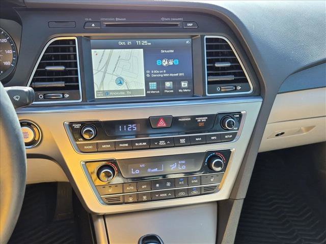 Used 2016 Hyundai Sonata Sport w/ Option Group 03 FWD image 13