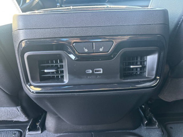 Used 2024 GMC Sierra 1500 AT4 w/ AT4 Premium Package AWD/4WD image 38