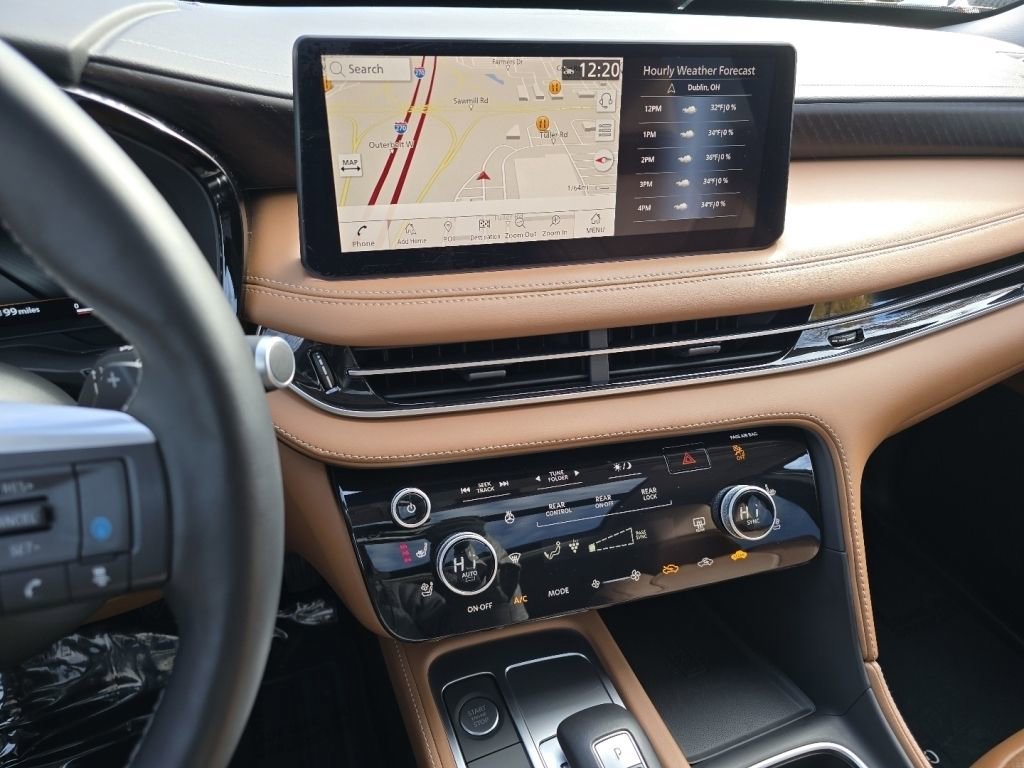 Used 2024 INFINITI QX60 Sensory image 32