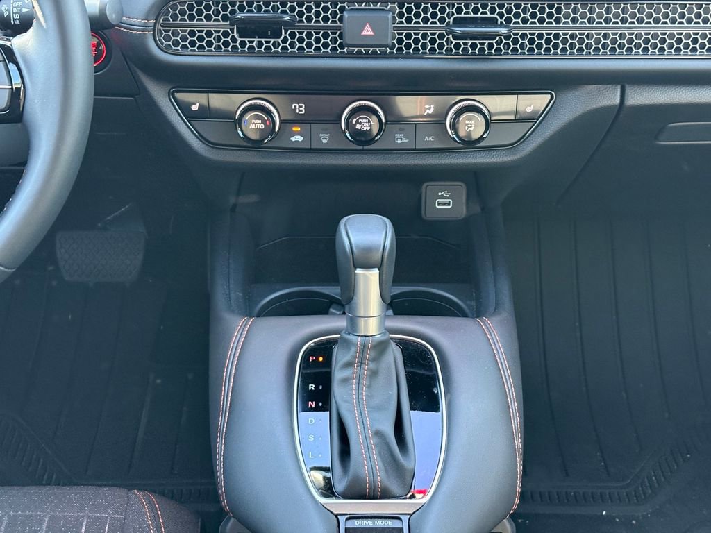 Used 2025 Honda HR-V Sport image 17