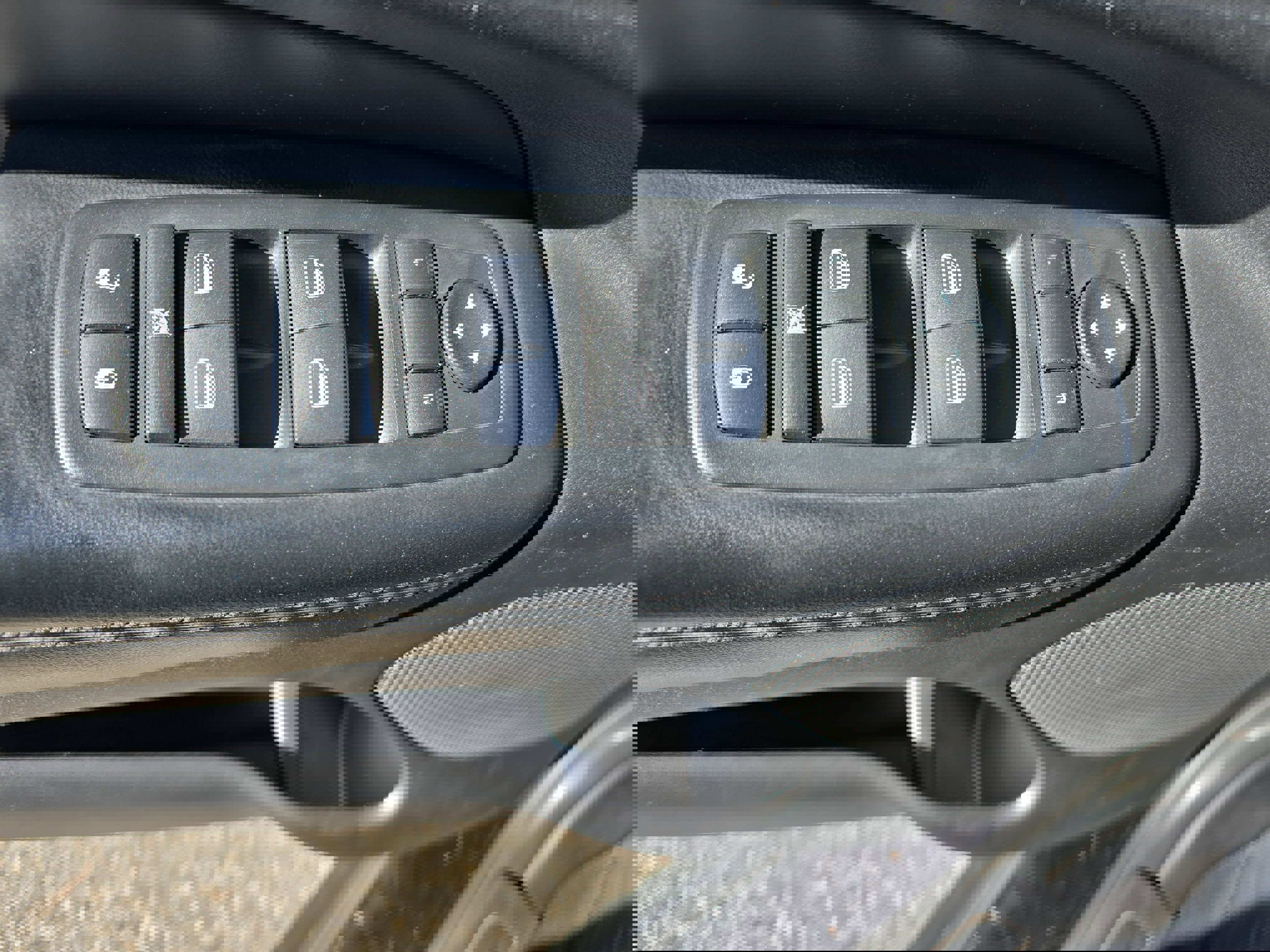 Used 2011 Jeep Grand Cherokee Laredo image 26