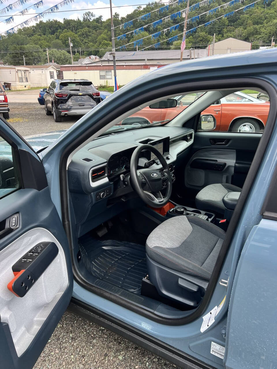 Used 2022 Ford Maverick XLT FWD image 4
