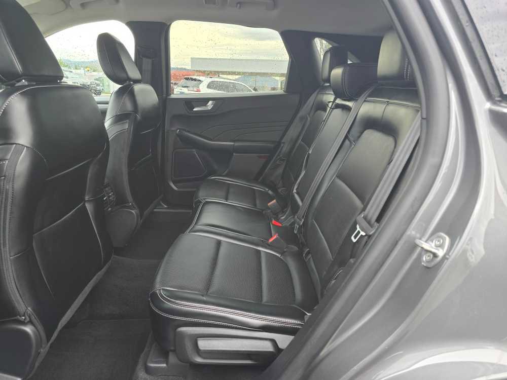 Used 2024 Ford Escape Platinum image 16