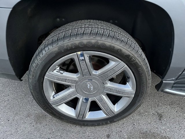 Used 2019 Cadillac Escalade ESV Luxury image 18