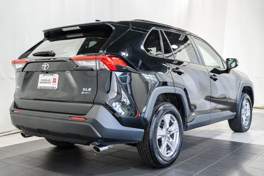 Used 2025 Toyota RAV4 XLE image 4