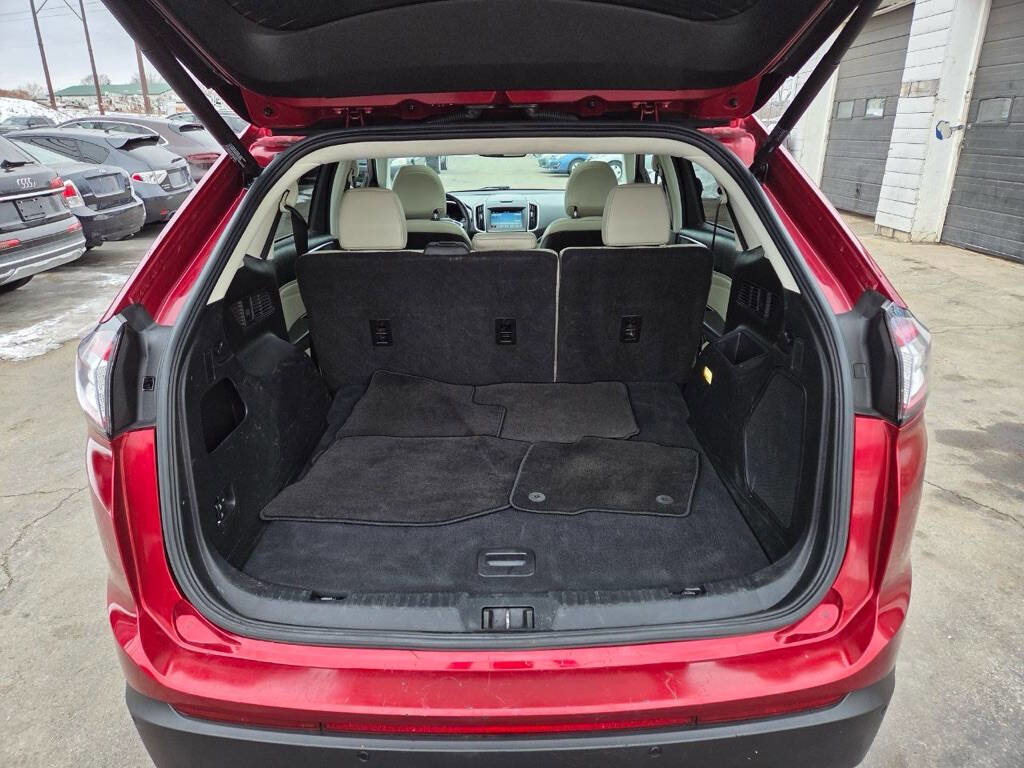 Used 2016 Ford Edge Titanium w/ Technology Package image 17