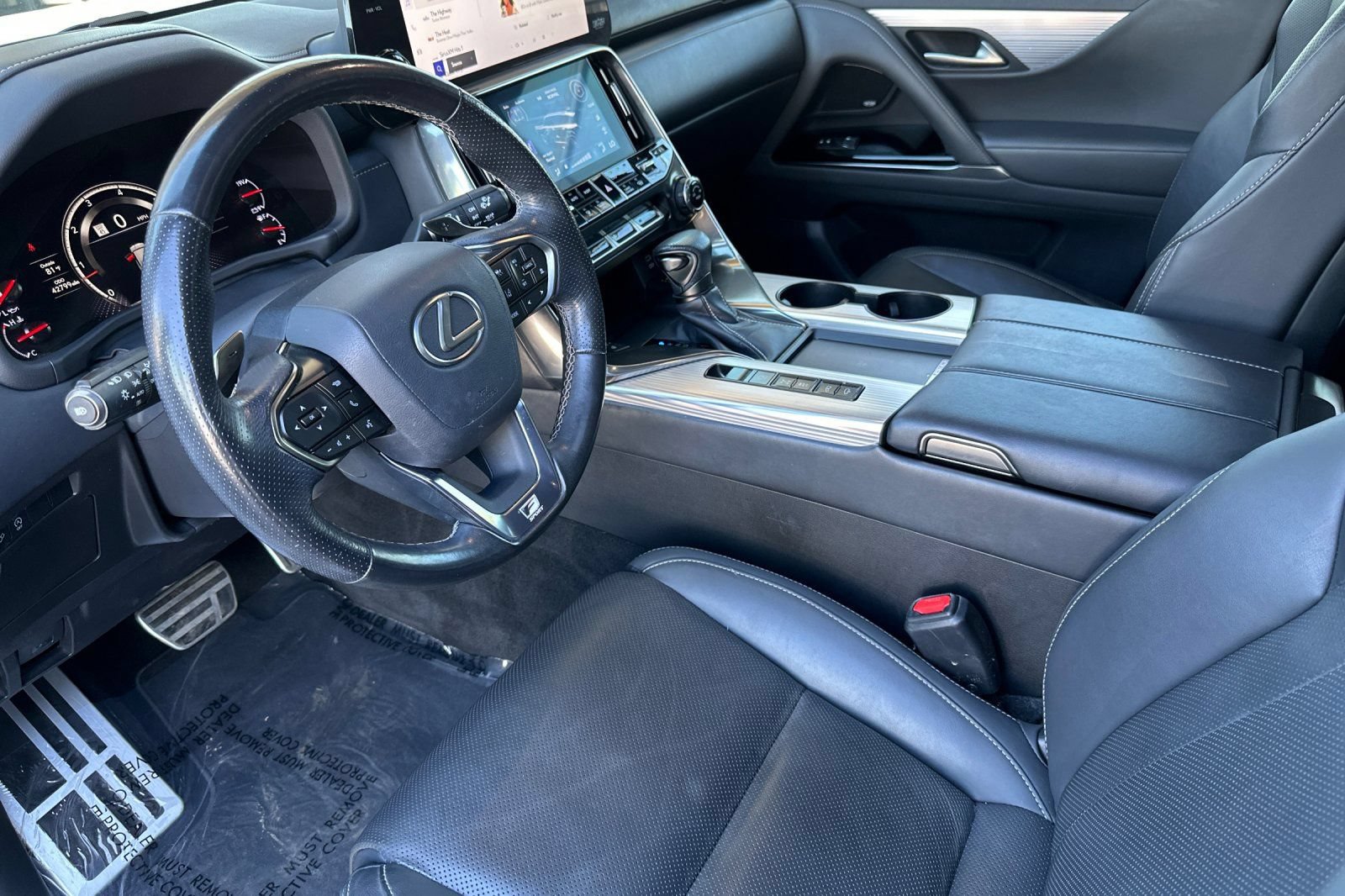 Used 2024 Lexus LX 600 F Sport AWD/4WD image 10