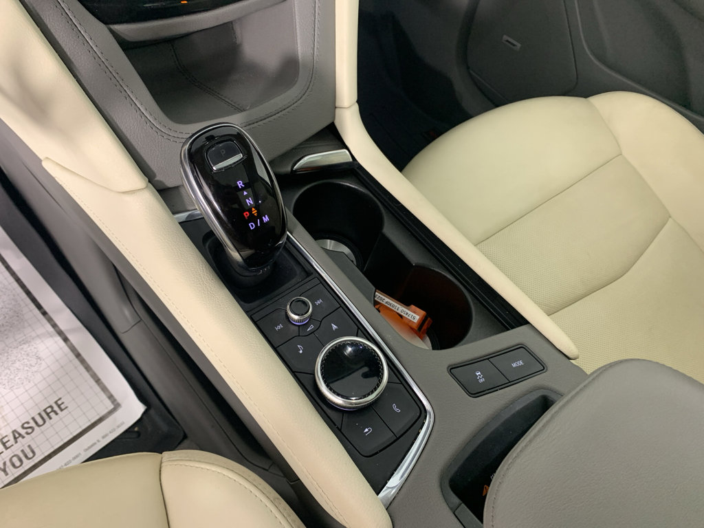 Used 2023 Cadillac XT6 Premium Luxury FWD image 25