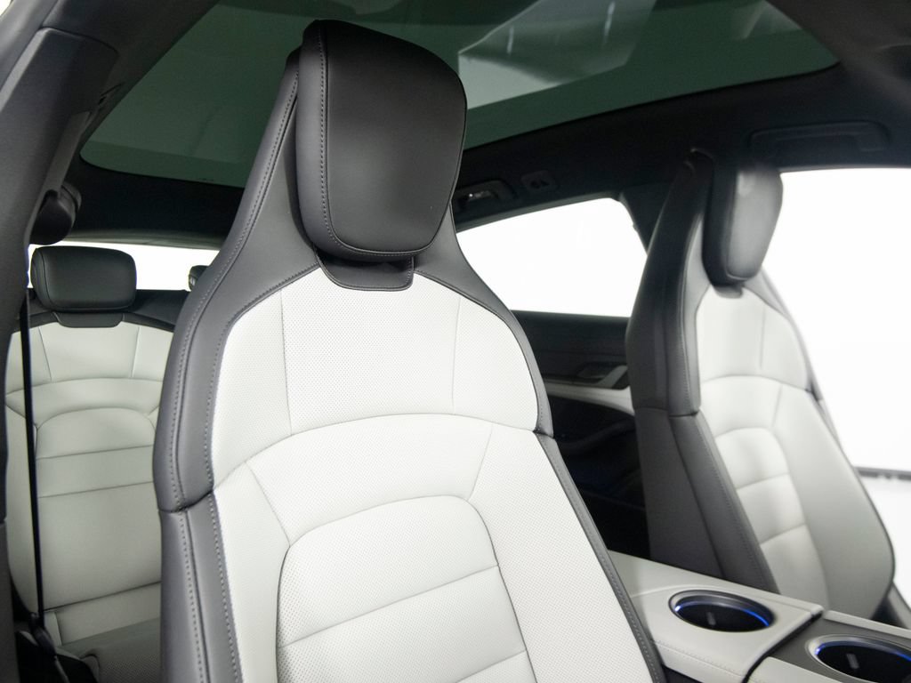 New 2026 Porsche Taycan 4 Cross Turismo AWD/4WD image 35