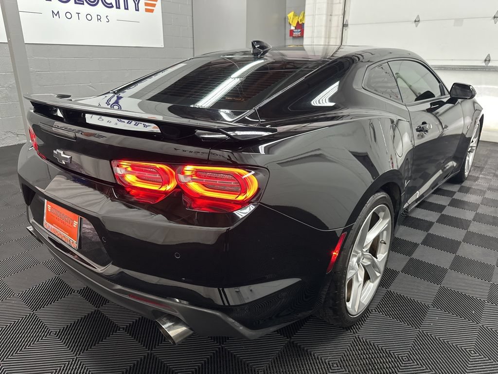 Used 2019 Chevrolet Camaro SS RWD image 10