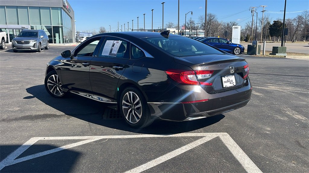 Used 2018 Honda Accord Touring image 5